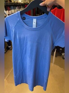 Lululemon Swiftly Tech Short Sleeve 2.0